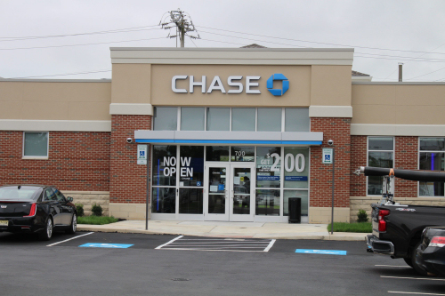 Chase Bank shops centers